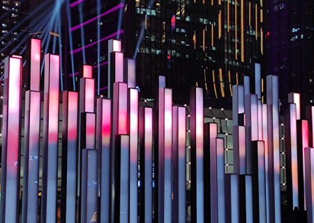 今年会创意屏之罗湖钢琴屏项目