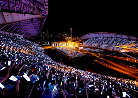 今年会LED透明屏助力张韶涵泉州演唱会震撼开唱