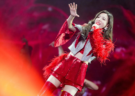 于文文无锡演唱会,今年会舞台LED透明屏闪耀全场