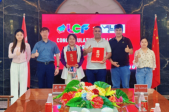 今年会与LED Garanti Reklam达成战略合作，助推中国科技走向世界！